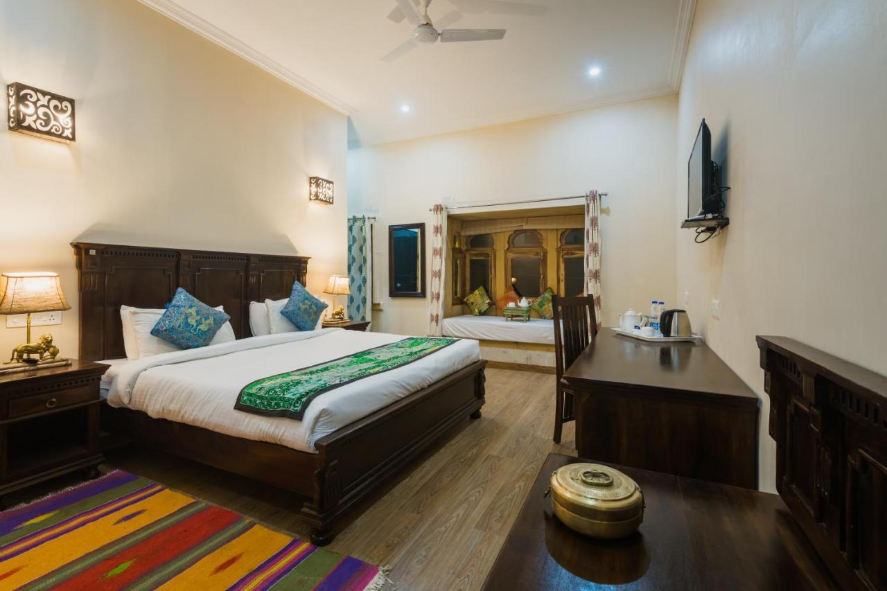 Hotel Dev Garh Jaisalmer Eksteriør billede